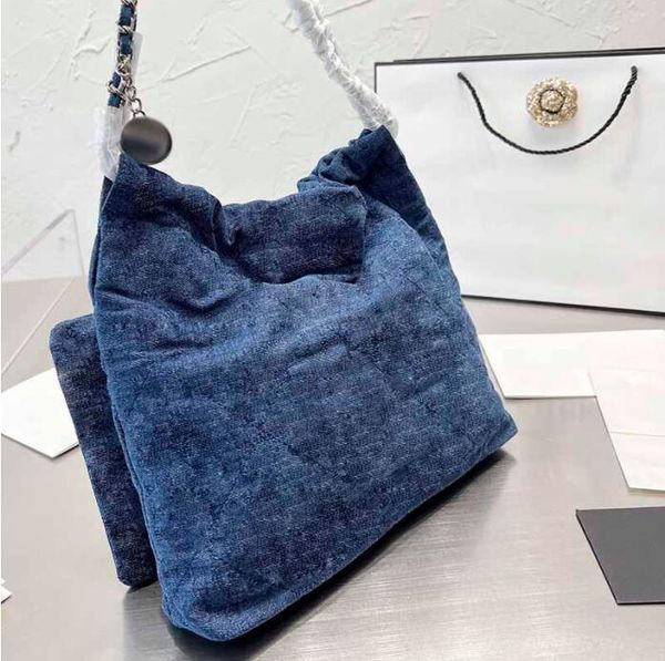 tz 2022 women blue tote bag cowboy denim vintage designer bag full printing two in one gold-tone metal chains coin hardware high capacity fr
tz 2022 women blue tote bag cowboy denim vintage designer bag full printing two in one gold-tone metal chains coin hardware high capacity fr