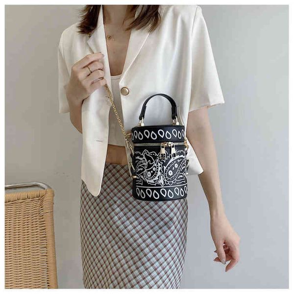 ladies fashion personality trend new brand bag wholesale cashew flower bucket female style handmade
ladies fashion personality trend new brand bag wholesale cashew flower bucket female style handmade