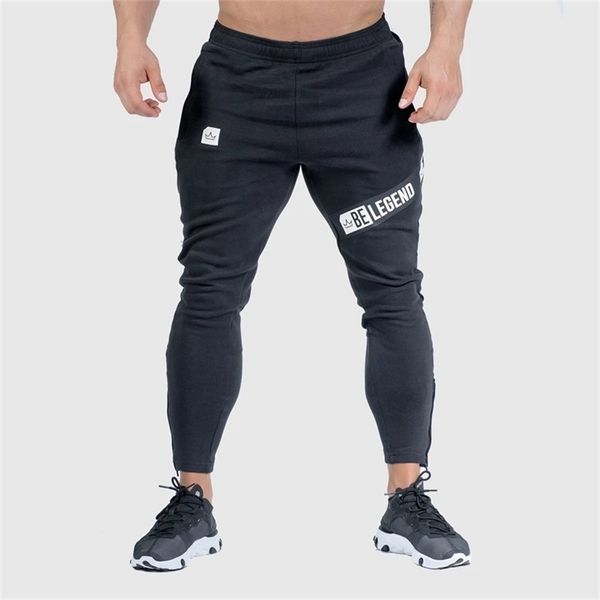 joggers sweatpants mens slim casual pants solid color gyms workout cotton sportswear autumn male fitness crossfit track pants 201118, Black
joggers sweatpants mens slim casual pants solid color gyms workout cotton sportswear autumn male fitness crossfit track pants 201118, Black