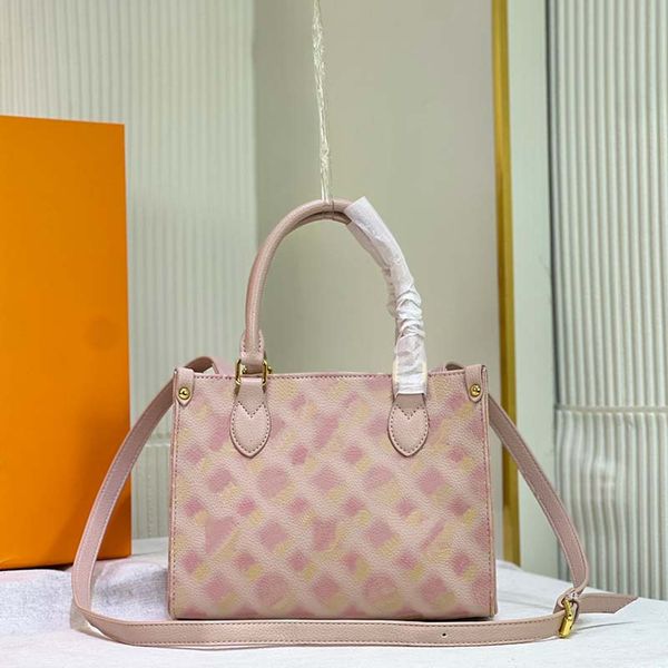 gradient tote bag lady handbags shoulder bag grain cowhide genuine leather spray painted trim rivet corner spring buckle double handle zip p
gradient tote bag lady handbags shoulder bag grain cowhide genuine leather spray painted trim rivet corner spring buckle double handle zip p