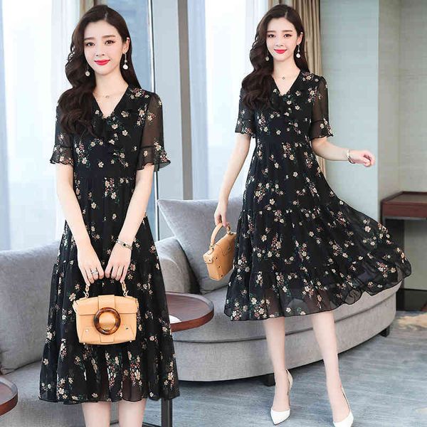 casual dresses summer and korean version loose thin doll neck black floral medium length skirt ruffle sleeve temperament chiffon dress women, Black;gray
casual dresses summer and korean version loose thin doll neck black floral medium length skirt ruffle sleeve temperament chiffon dress women, Black;gray