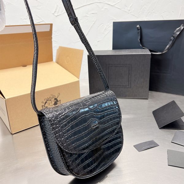 luxurys designer bags famous brand shoulder bag women crossbody bags fashion saddle purses wallet
luxurys designer bags famous brand shoulder bag women crossbody bags fashion saddle purses wallet
