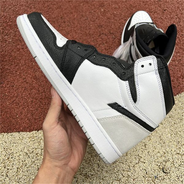 shoes men high og 1 stage haze basketball mens white black grey fog bleached coral jumpman i designer sports sneakers size us5.5-12
shoes men high og 1 stage haze basketball mens white black grey fog bleached coral jumpman i designer sports sneakers size us5.5-12