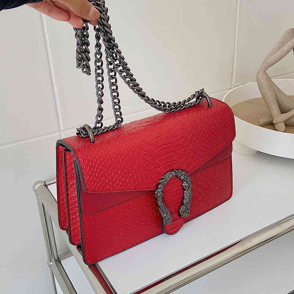 crocodile pattern women's bag new 2022 solid color single shoulder messenger chain fashion small square bag fashion luxury designer 
crocodile pattern women's bag new 2022 solid color single shoulder messenger chain fashion small square bag fashion luxury designer