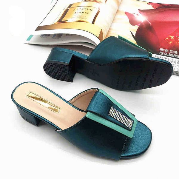 2022 luxury designer ladies slippers new high heels fashion summer outdoor casual sandals, Black
2022 luxury designer ladies slippers new high heels fashion summer outdoor casual sandals, Black