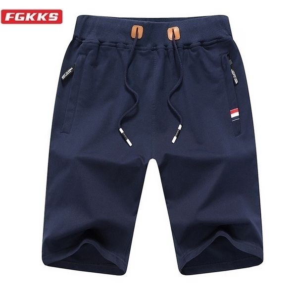 fgkks quality men casual shorts summer male fashion casual short men's solid color fitness breathable shorts 220505, White;black
fgkks quality men casual shorts summer male fashion casual short men's solid color fitness breathable shorts 220505, White;black