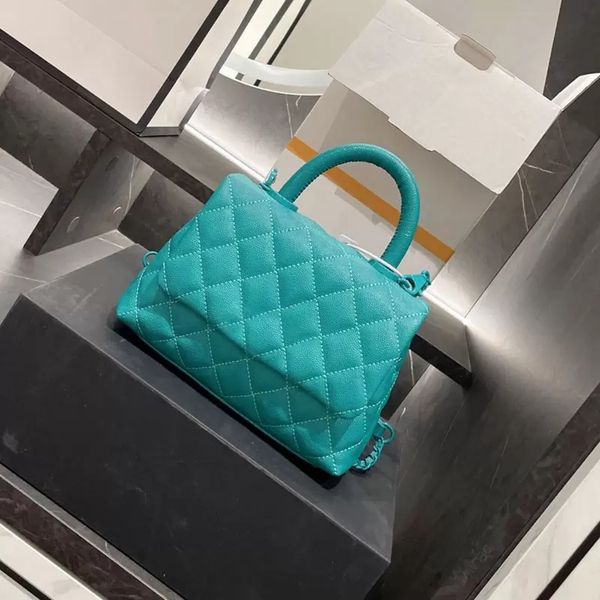 womens spring summer classic mini flap designer bags co handle totes matelasse chains crossbody shoulder cosmetic calfskin cavair leather lu
womens spring summer classic mini flap designer bags co handle totes matelasse chains crossbody shoulder cosmetic calfskin cavair leather lu