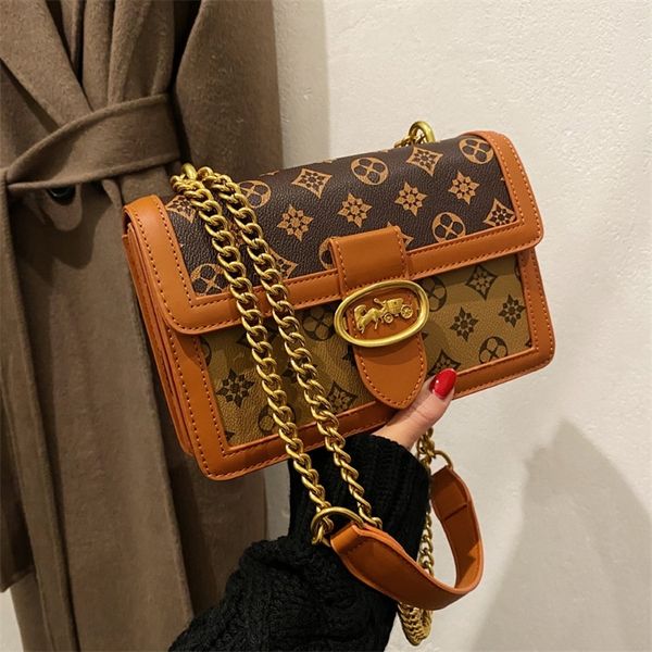 factory promotion printed single shoulder small square 2022 new fashion chain versatile women's messenger bag
factory promotion printed single shoulder small square 2022 new fashion chain versatile women's messenger bag