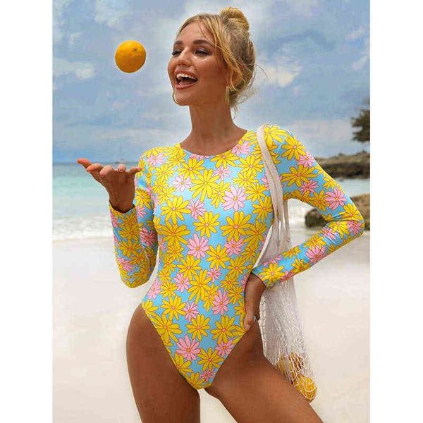 swimsuit 2022 one-piece women's sports long sleeve printed back hollow out surfing, White;black
swimsuit 2022 one-piece women's sports long sleeve printed back hollow out surfing, White;black