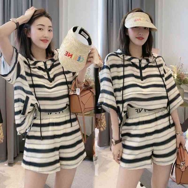 2022 summer new summer net red fashion suit women's striped loose pants leisure running two-piece set, Gray
2022 summer new summer net red fashion suit women's striped loose pants leisure running two-piece set, Gray