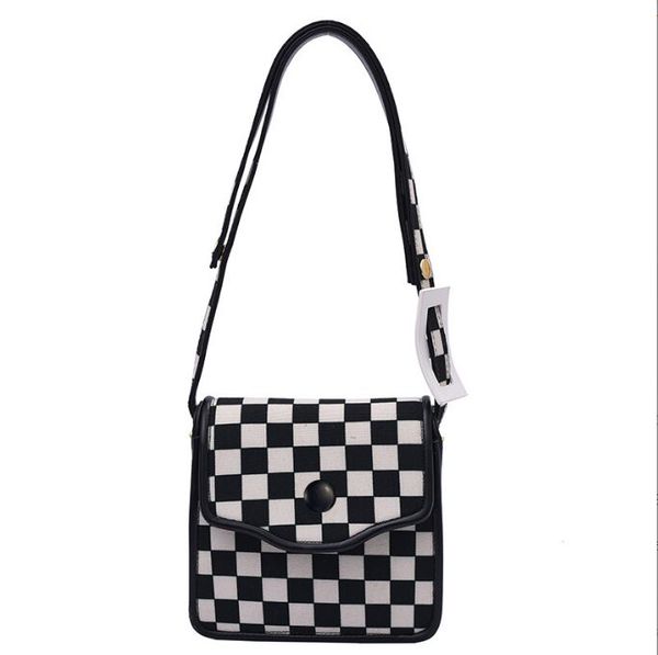 designer women plaid shoulder bag lady square flap daily messenger bags checkered crossbody casual party handbag for girls
designer women plaid shoulder bag lady square flap daily messenger bags checkered crossbody casual party handbag for girls