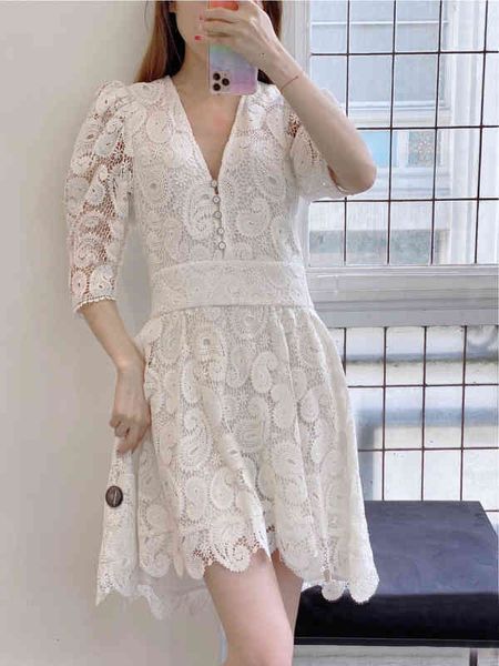 casual dresses tk autumn and winter french elegant bubble sleeve v-neck hollow lace dress, Black;gray
casual dresses tk autumn and winter french elegant bubble sleeve v-neck hollow lace dress, Black;gray