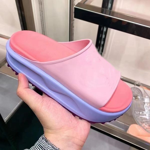 double letter designer slippers women slides summer sandals beach slide flat platform ladies sandal bathroom rubber causal slipper, Black
double letter designer slippers women slides summer sandals beach slide flat platform ladies sandal bathroom rubber causal slipper, Black