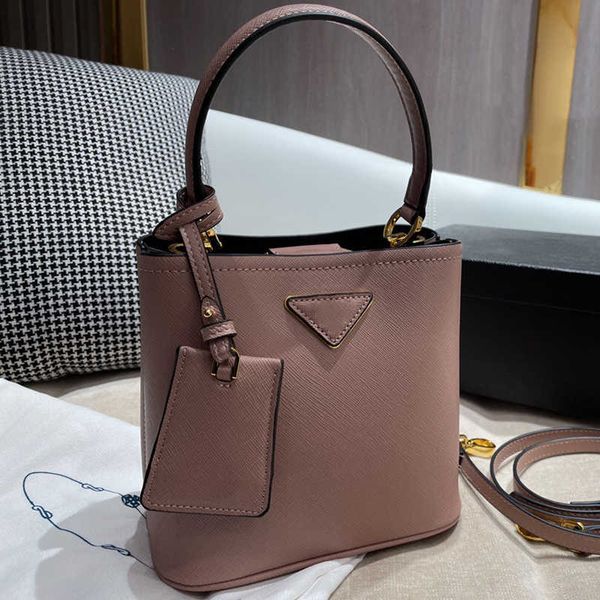 5a+ women bucket tote bag female shoulder bags mini size vintage soft leather lady cross body handbag for women hobos totes
5a+ women bucket tote bag female shoulder bags mini size vintage soft leather lady cross body handbag for women hobos totes