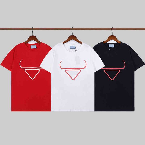 luxury fashion mens t shirts classic designer tees brand p triangle print year of the ox limited style t-shirt combed cotton comfortable wo, White;black
luxury fashion mens t shirts classic designer tees brand p triangle print year of the ox limited style t-shirt combed cotton comfortable wo, White;black