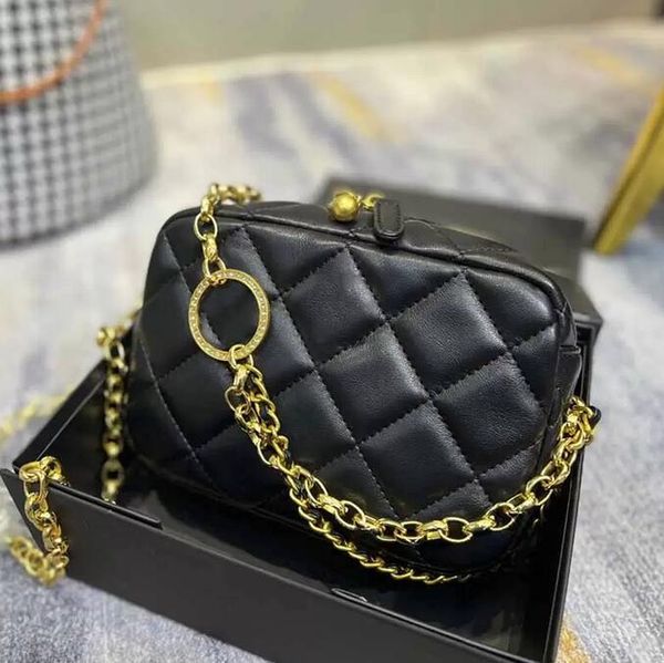 sw 20cm women camera case designer bags genuine leather zipper shoulder bag luxury gold-tone metal chain hardware quilted diamond quilting f
sw 20cm women camera case designer bags genuine leather zipper shoulder bag luxury gold-tone metal chain hardware quilted diamond quilting f