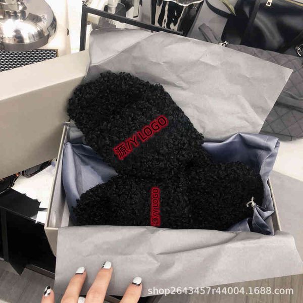 slippers paris woolen shoes women's flat autumn winter one word cola embroidered lamb wool slippers with letters, Black
slippers paris woolen shoes women's flat autumn winter one word cola embroidered lamb wool slippers with letters, Black