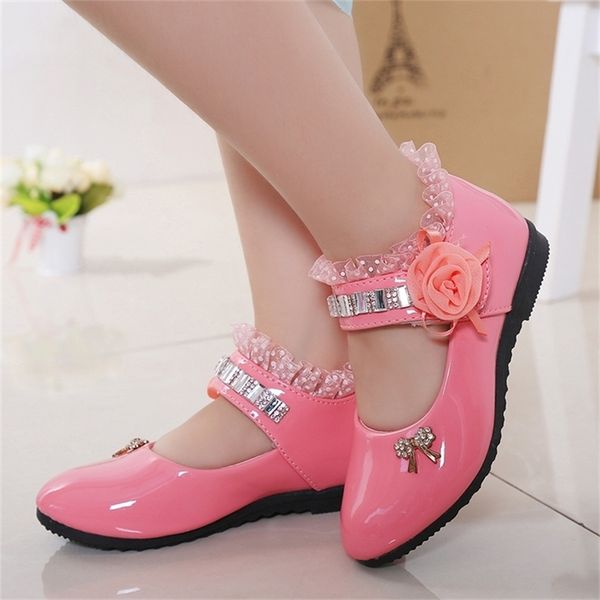 children elegant princess pu leather sandals kids girls wedding dress party beaded shoes for girls 220425, Black;red
children elegant princess pu leather sandals kids girls wedding dress party beaded shoes for girls 220425, Black;red