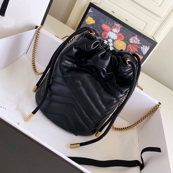 2022 famous designer women handbags shoulder bags fashion bucket bag genuine leather messenger bag crossbody handbag
2022 famous designer women handbags shoulder bags fashion bucket bag genuine leather messenger bag crossbody handbag