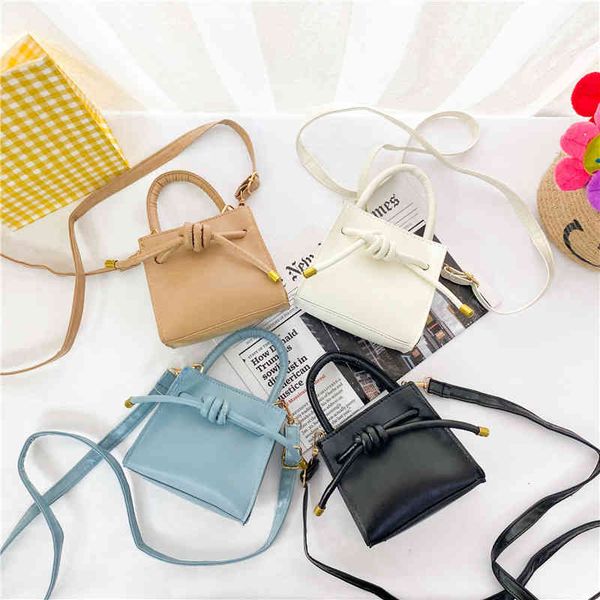 korean girls' bag foreign style fashion portable children's baby out decoration one shoulder messenger bag tide
korean girls' bag foreign style fashion portable children's baby out decoration one shoulder messenger bag tide