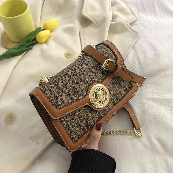 new fashion chain cute womens shoulder trendy small square leather bag female korea concise solid handbag
new fashion chain cute womens shoulder trendy small square leather bag female korea concise solid handbag