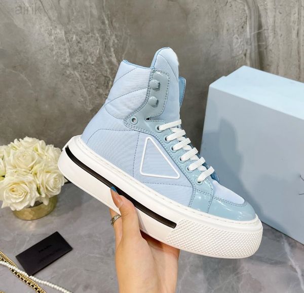 luxury designer women casual shoes high-sneaker shiny leather and re-nylon recycled nylon lining removable insole fashion trendy, Black
luxury designer women casual shoes high-sneaker shiny leather and re-nylon recycled nylon lining removable insole fashion trendy, Black