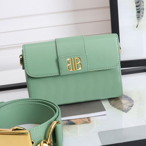 designer bag women chain crossbody green fashion leather handbags 17.5cm
designer bag women chain crossbody green fashion leather handbags 17.5cm