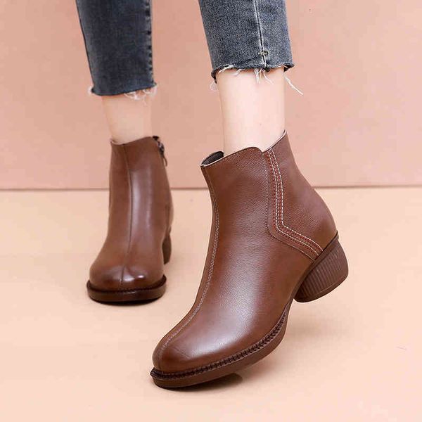 slippers autumn and winter style thick heel mother single boots national round head medium large comfortable women's short t72a, Black
slippers autumn and winter style thick heel mother single boots national round head medium large comfortable women's short t72a, Black