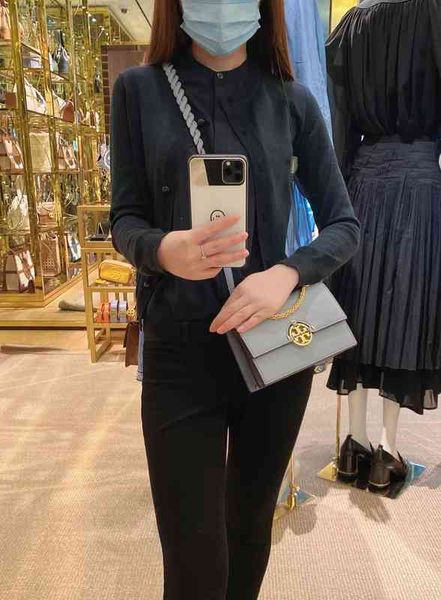 designer luxury women bag tory handbag tb fashion inclined shoulder bags versatile purses tories burchs totes large capacity saddle coal wal
designer luxury women bag tory handbag tb fashion inclined shoulder bags versatile purses tories burchs totes large capacity saddle coal wal