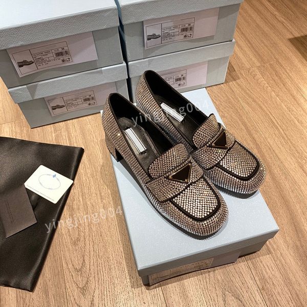 designer-new famous brand slippers men flat sandals womens casual shoes male single buckle summer word drag beach genuine leather slipp hx22, Black
designer-new famous brand slippers men flat sandals womens casual shoes male single buckle summer word drag beach genuine leather slipp hx22, Black