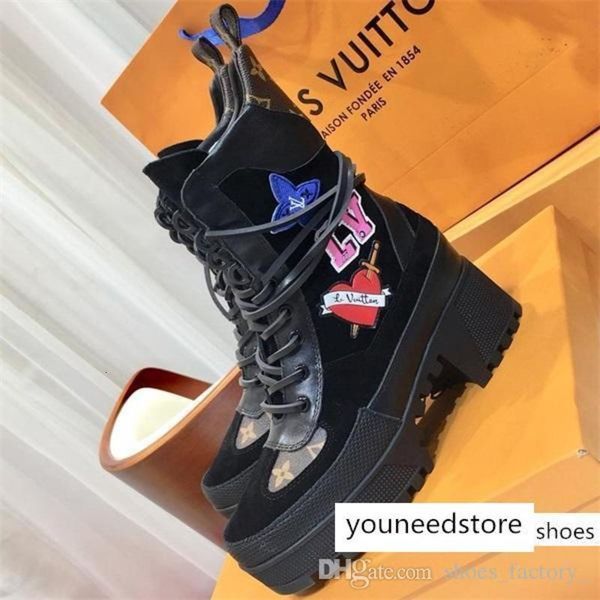 shoes luxury latest women designer boots martin desert boot flamingos arrow medal 100% really leather coarse winter designer
shoes luxury latest women designer boots martin desert boot flamingos arrow medal 100% really leather coarse winter designer