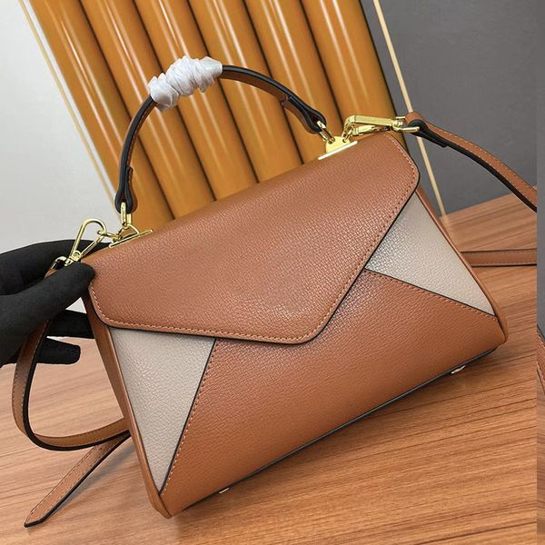 ags tassel women cross body chain bag new high qulity luxurys designers bags tote crossbody bag genuine leather handbag for backpack female
ags tassel women cross body chain bag new high qulity luxurys designers bags tote crossbody bag genuine leather handbag for backpack female