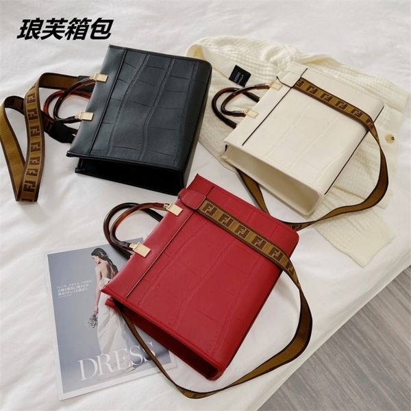20% off sitewide 2022 luxury bags tote solid color simple women's bag live broadcast messenger bag
20% off sitewide 2022 luxury bags tote solid color simple women's bag live broadcast messenger bag