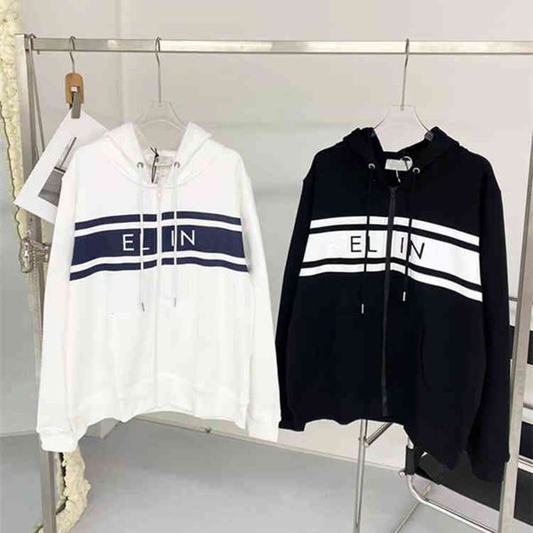 2022 early spring new fashion men's and women's same chest printing leisure hooded zipper sweater jacket, Black 
2022 early spring new fashion men's and women's same chest printing leisure hooded zipper sweater jacket, Black