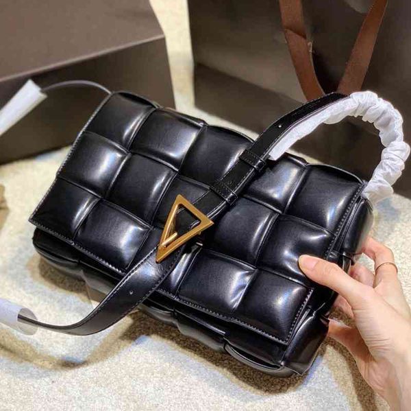 jun's divani handbags venetas designer bottegas caramel jodie women's bag pillow woven large lattice single shoulder messenger fas
jun's divani handbags venetas designer bottegas caramel jodie women's bag pillow woven large lattice single shoulder messenger fas