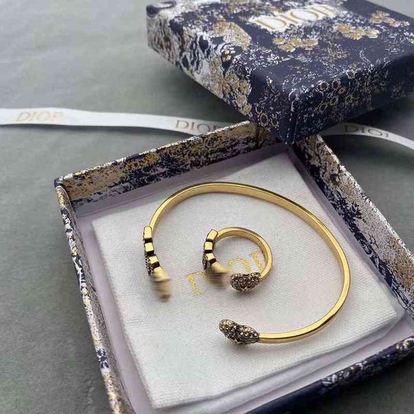 2022 factory wholesale new dijia new love full diamond open bracelet ring net red same versatile suit, Black
2022 factory wholesale new dijia new love full diamond open bracelet ring net red same versatile suit, Black