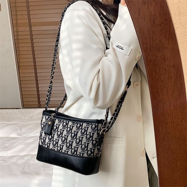 spring fashion versatile old women's personalized single messenger textured chain 50% off shop clearance
spring fashion versatile old women's personalized single messenger textured chain 50% off shop clearance