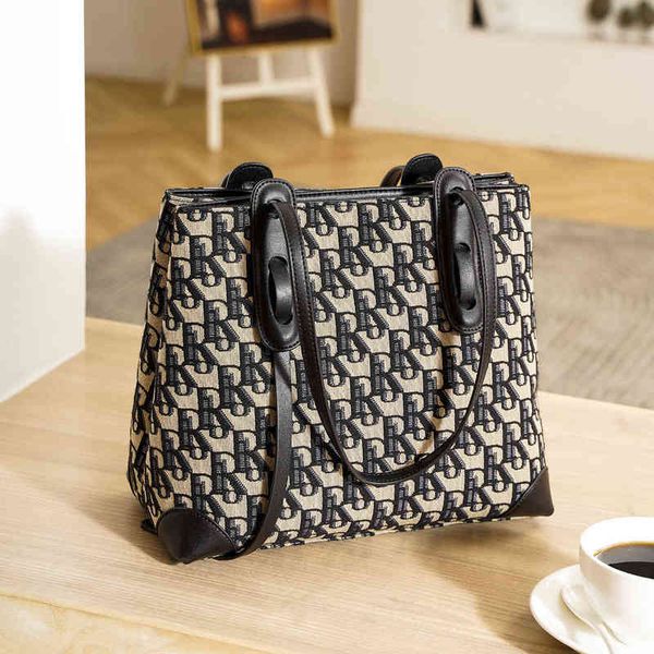 096h single shoulder underarm bag 2021 new print casual fashion tote bag large capacity women's bag-9140035f
096h single shoulder underarm bag 2021 new print casual fashion tote bag large capacity women's bag-9140035f