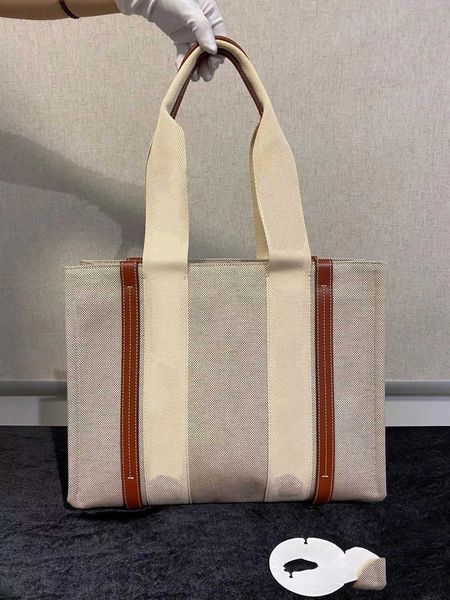 female crossbody mini tote bags designer casual handbag sewing second generation women's bag french
female crossbody mini tote bags designer casual handbag sewing second generation women's bag french