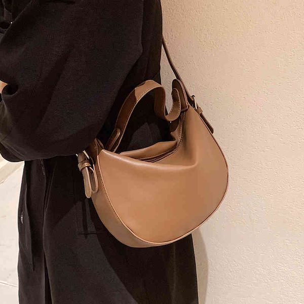 2022 luxury brand fashion design versatile ladies bags popular small new women's autumn msenger shoulder underarm
2022 luxury brand fashion design versatile ladies bags popular small new women's autumn msenger shoulder underarm