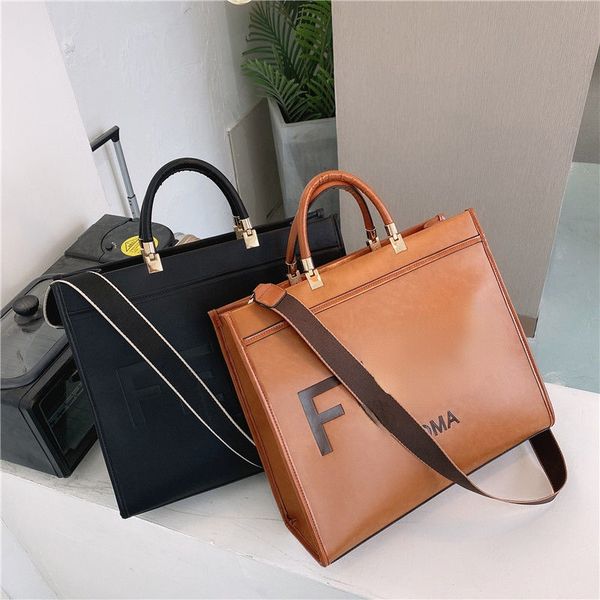 designer bag men and women genuine leather square totebag fen 22 di fashion trend large capacity diagonal shoulder bags senior versatile han
designer bag men and women genuine leather square totebag fen 22 di fashion trend large capacity diagonal shoulder bags senior versatile han
