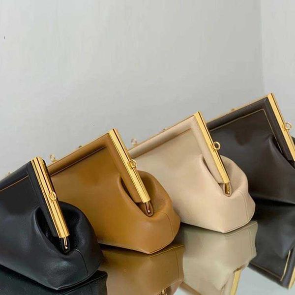 women luxurys designers clutch bags tote genuine real leather womens handbags purses ladies crossbody letter single shoulder bag messenger
women luxurys designers clutch bags tote genuine real leather womens handbags purses ladies crossbody letter single shoulder bag messenger