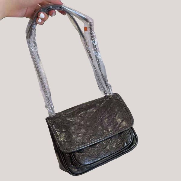 2022 designer shoulder bag fashion lady handbags messenger bags pu leather ladys handbag with outer pocket coin purse, Red;black
2022 designer shoulder bag fashion lady handbags messenger bags pu leather ladys handbag with outer pocket coin purse, Red;black