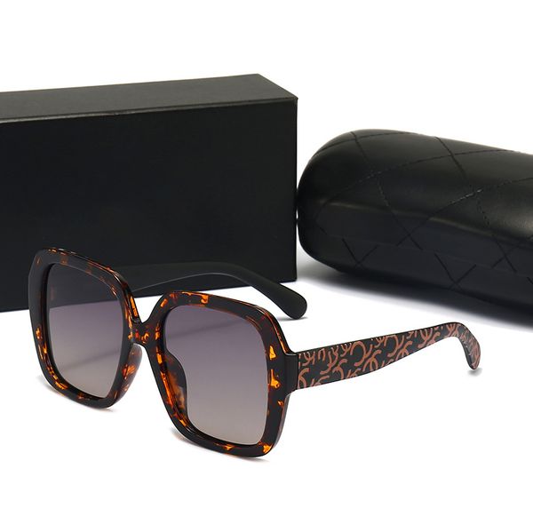 fashion designer sunglasses woman large square polarized glasses full double letter drving sunglass sun glasses eyewear, White;black
fashion designer sunglasses woman large square polarized glasses full double letter drving sunglass sun glasses eyewear, White;black