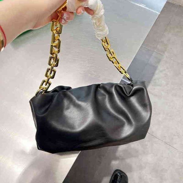 designer cloud bag women soft leather ladies pouch big metal chain messenger handbag luxury tote 220610
designer cloud bag women soft leather ladies pouch big metal chain messenger handbag luxury tote 220610