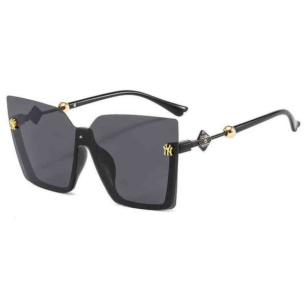high polarized sunglasses frame piece women's net red street diamond brand designer luxury fashion sun glasses, White;black
high polarized sunglasses frame piece women's net red street diamond brand designer luxury fashion sun glasses, White;black