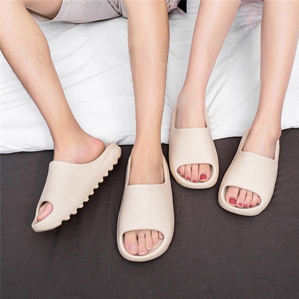 foam runner sandals slipper women mans slip-on out door shoes slippers for men sandal flat famous designer wholesale summer sandales pool sl, Black
foam runner sandals slipper women mans slip-on out door shoes slippers for men sandal flat famous designer wholesale summer sandales pool sl, Black