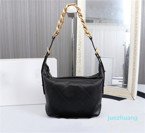 chan nel bag designer- women single shoulder armpit bag leather large capacity chain handbag lozenge fashion complete with messenger bags
chan nel bag designer- women single shoulder armpit bag leather large capacity chain handbag lozenge fashion complete with messenger bags