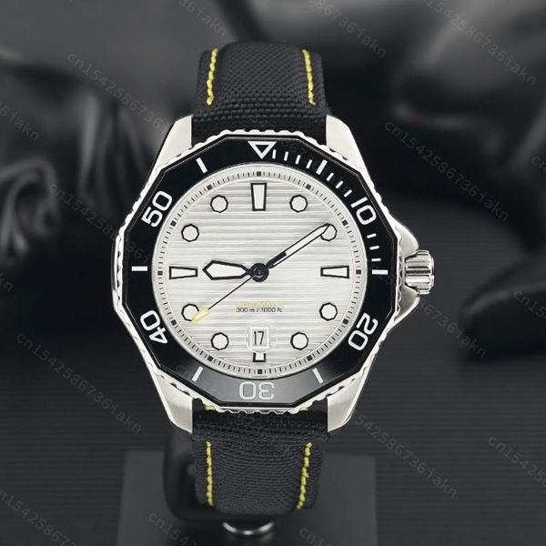 wristwatches 2022 fashion 44mm stainless steel material sapphire glass mirror ceramic ring automatic waterproof casual sports men's wat, Slivery;brown
wristwatches 2022 fashion 44mm stainless steel material sapphire glass mirror ceramic ring automatic waterproof casual sports men's wat, Slivery;brown