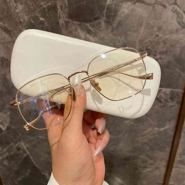 d home frame red blue light myopia glasses literature cd022factory outlet fashion men's sunglasses women's sunglasses2022 trendy l, White;black
d home frame red blue light myopia glasses literature cd022factory outlet fashion men's sunglasses women's sunglasses2022 trendy l, White;black